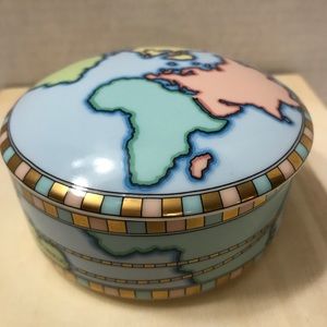 Vintage Tiffany trinket box with lid. World map.